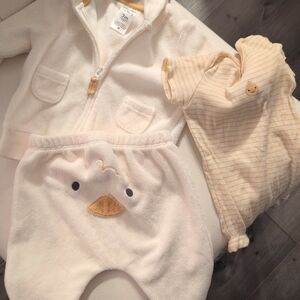 Carter's White and Yellow Kids Matching Set